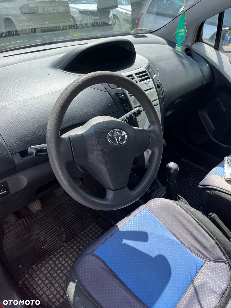 Toyota Yaris 1.0 Terra A/C - 10