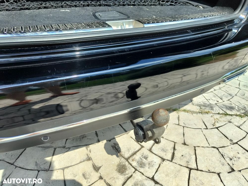 Mercedes-Benz E 220 d 4Matic T 9G-TRONIC - 13