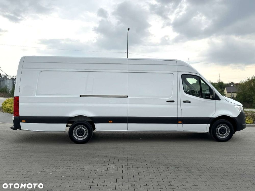 Mercedes-Benz Sprinter - 22