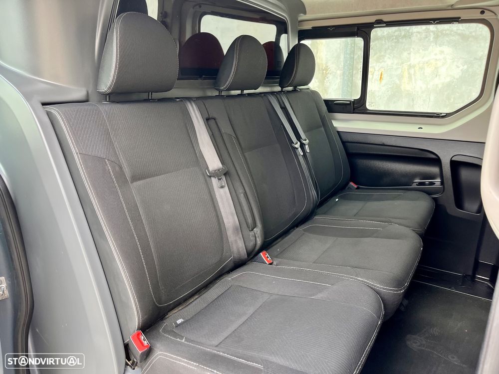 Renault Trafic 1.6 DCI Cabine dupla 6 lugares versão longa - 31