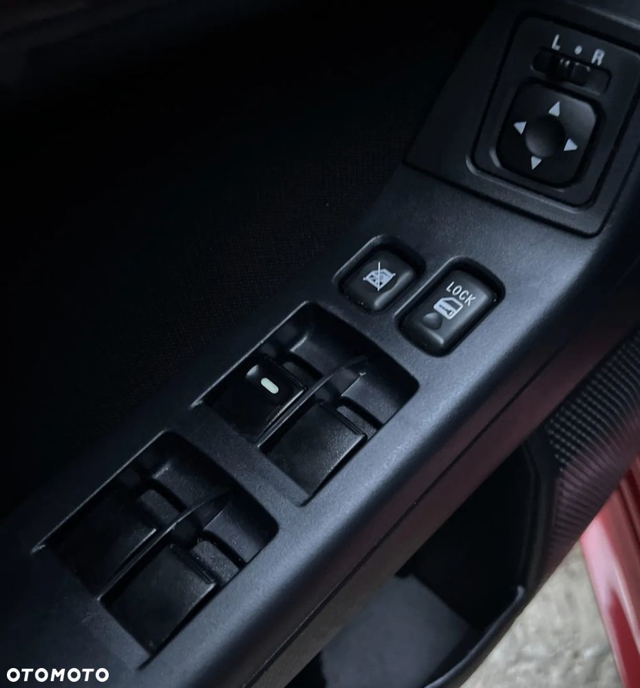 Mitsubishi Lancer 1.8 Intense - 24