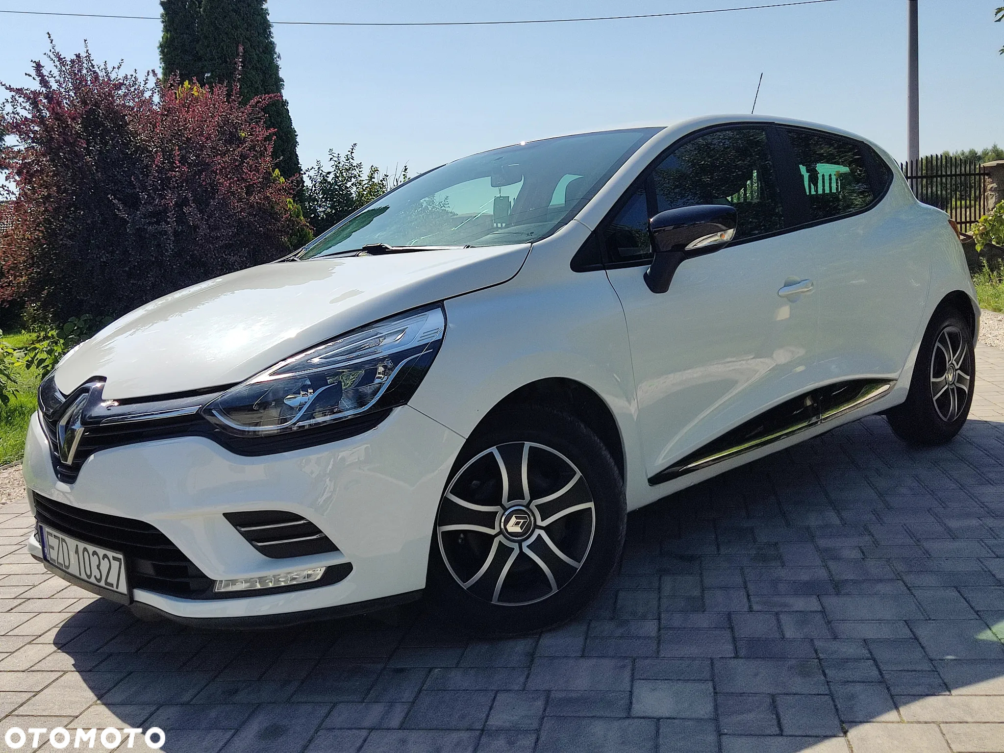 Renault Clio 1.2 16V Limited EU6 - 3