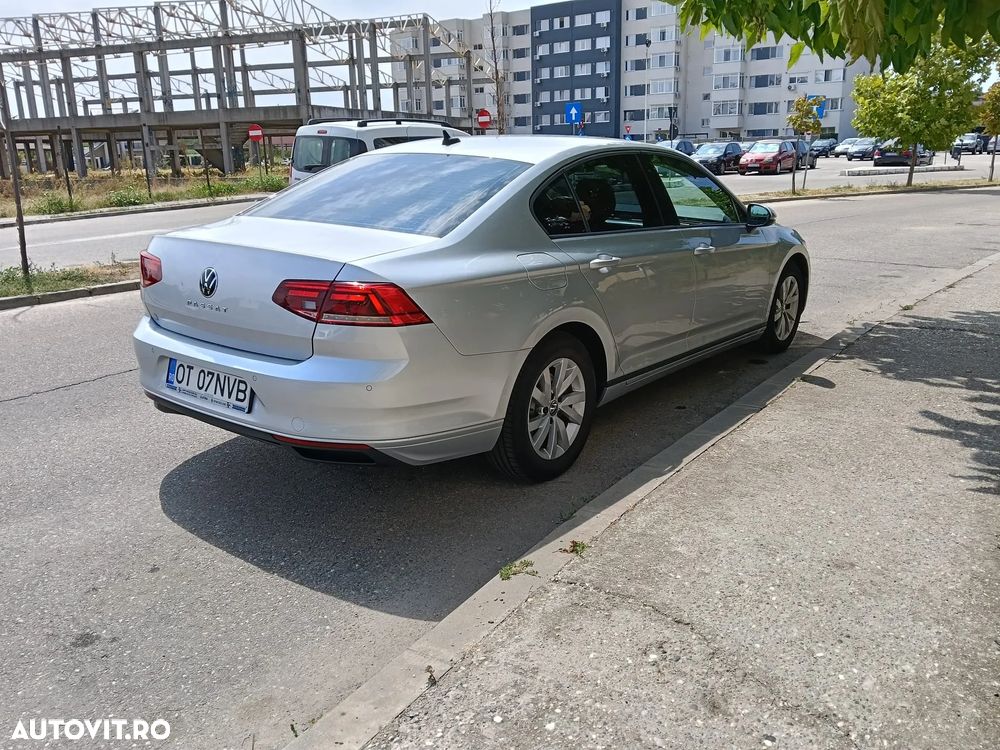 Volkswagen Passat 2.0 TDI SCR (BlueMotion Technology) Highline - 9
