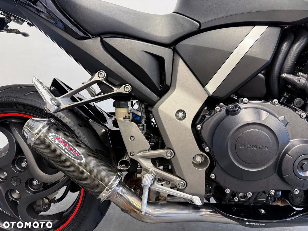Honda CB - 34