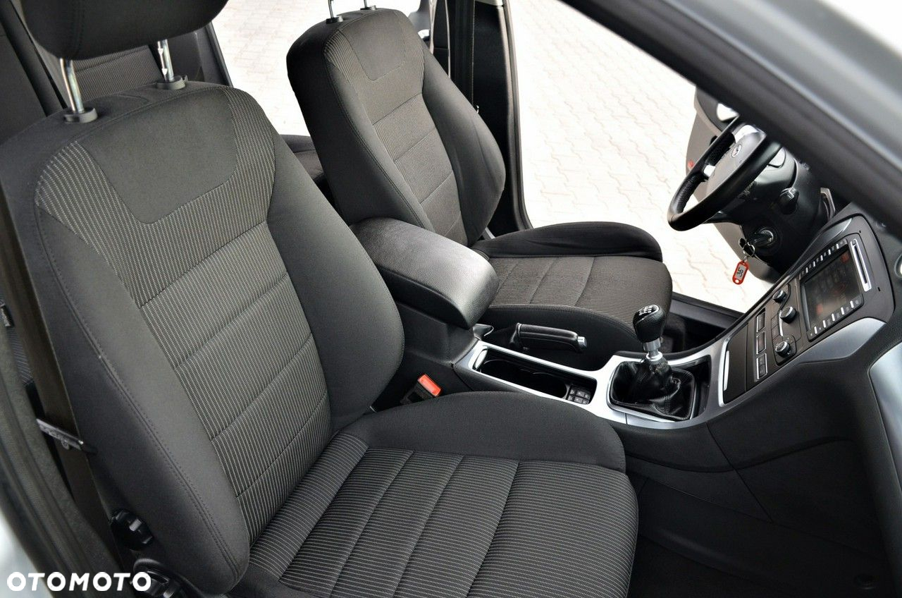 Ford Mondeo - 24