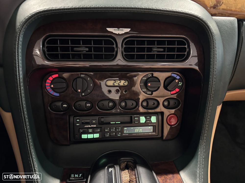 Aston Martin DB7 Vantage Volante - 33