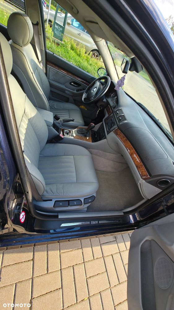 BMW Seria 5 - 18