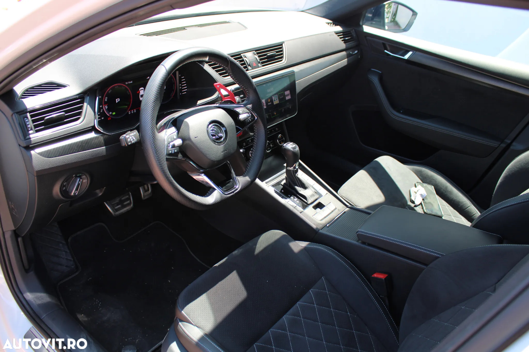 Skoda Superb 2.0 TSI 4X4 DSG Sportline - 10