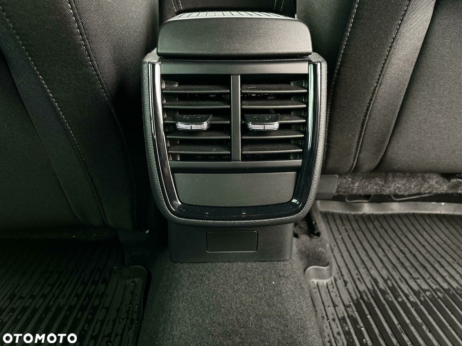 Skoda Kamiq 1.5 TSI Style DSG - 23