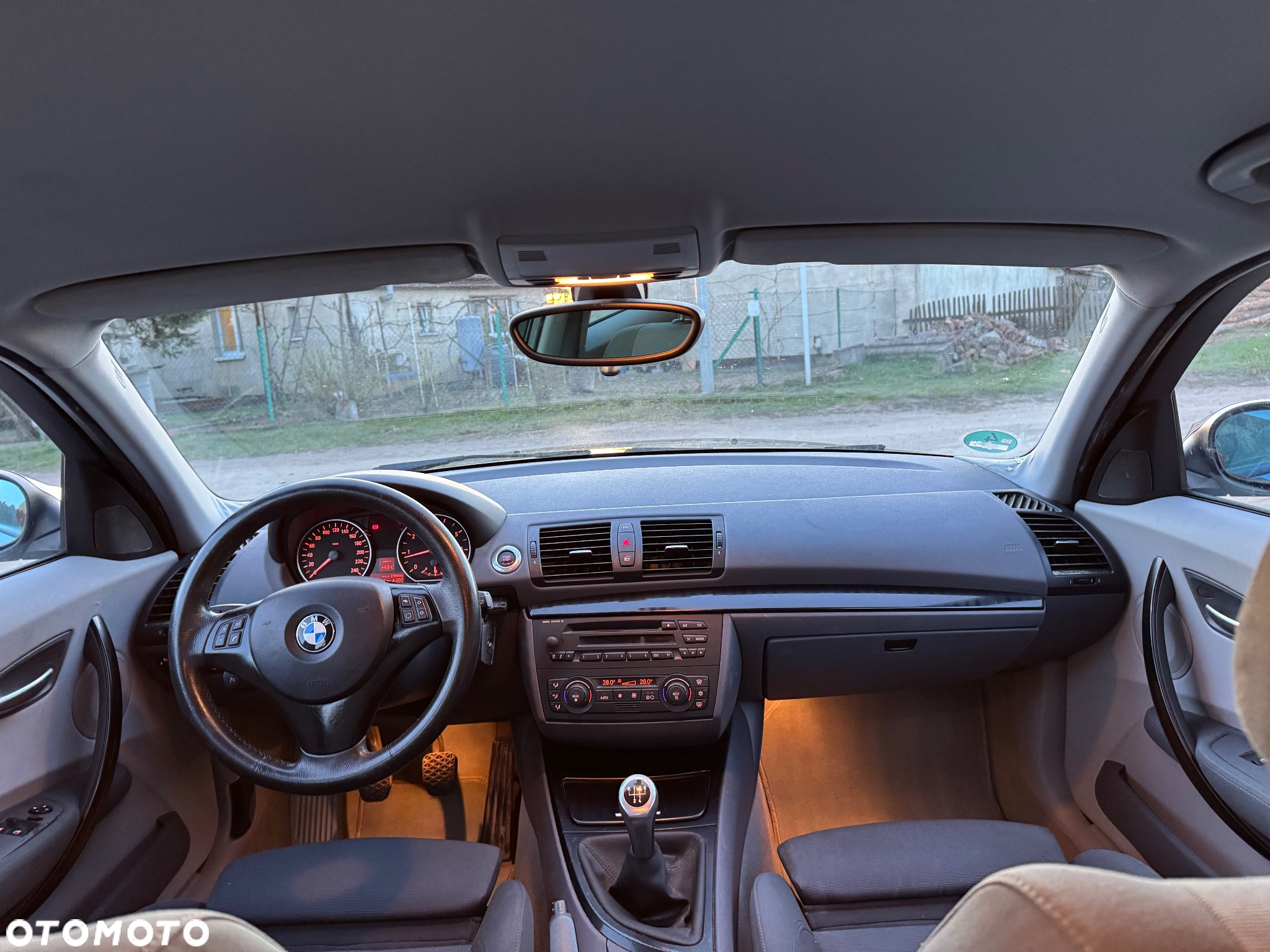 BMW Seria 1 116i - 17