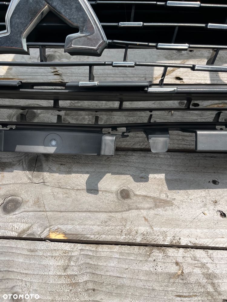 Atrapa gril Peugeot 3008 II 5008 II LIFT - 11