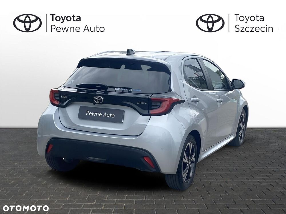 Toyota Yaris Hybrid 1.5 Style - 10