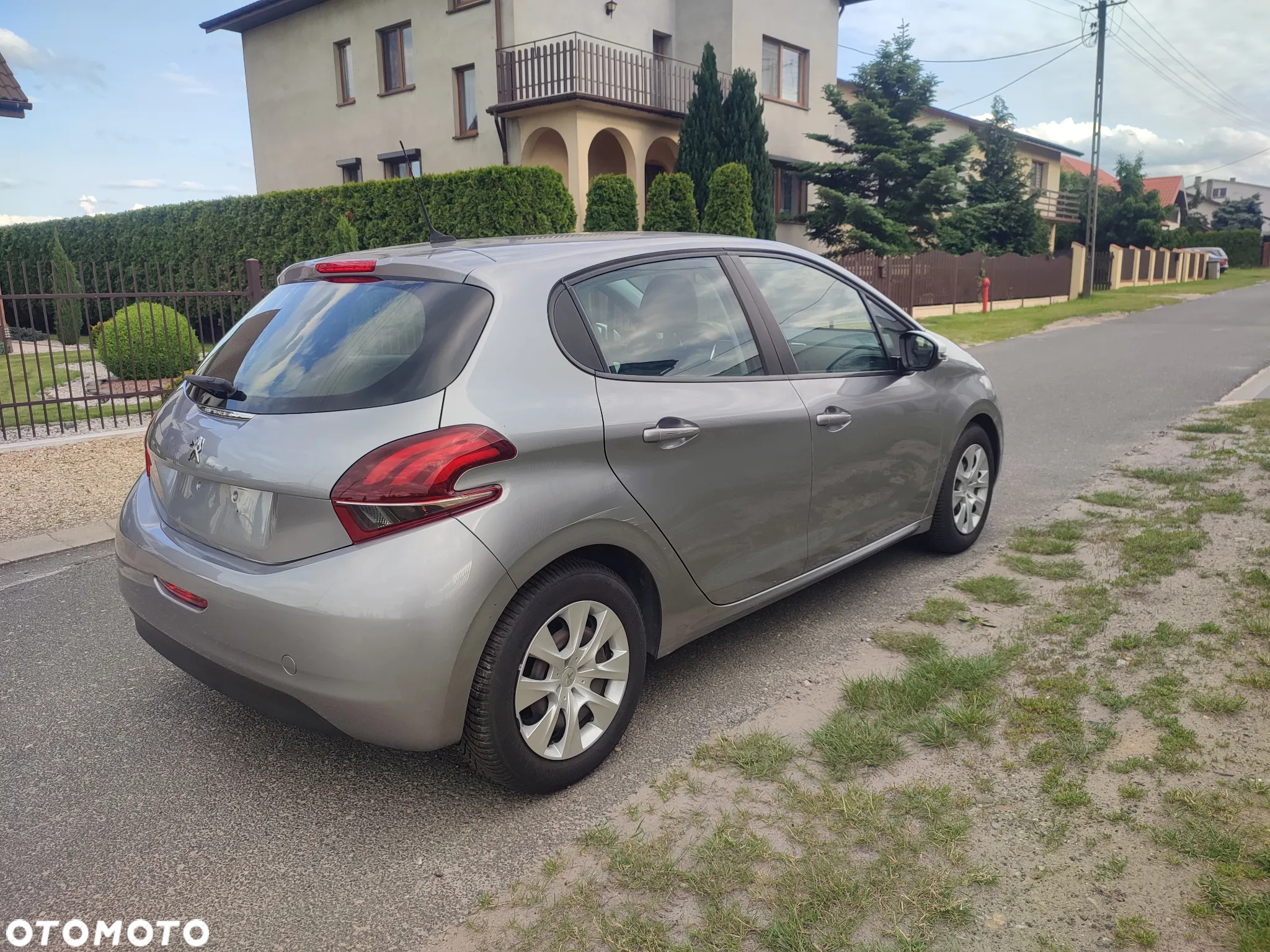 Peugeot 208 1.2 PureTech GPF Active S&S - 8