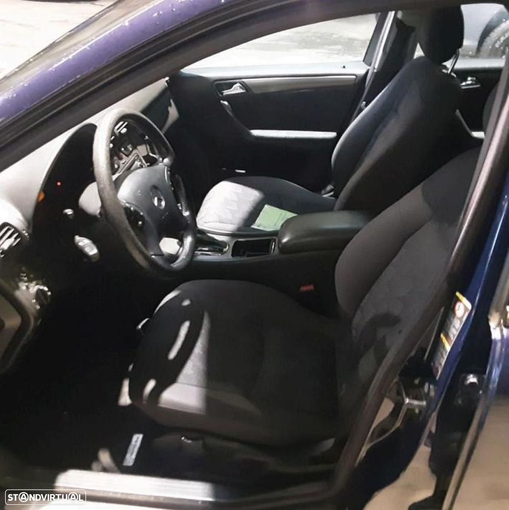 Mercedes-Benz C 200 - 3