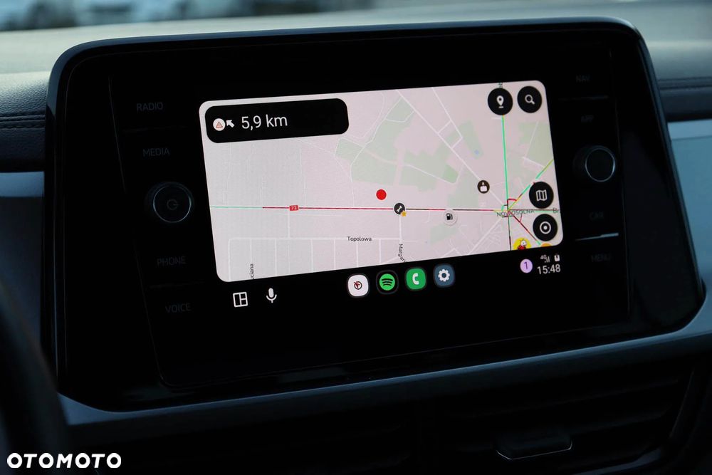 Volkswagen T-Roc 1.5 TSI Life DSG - 24