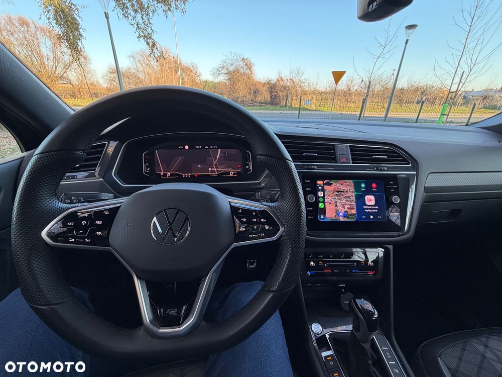 Volkswagen Tiguan 2.0 TDI SCR 4MotION DSG R-Line - 23