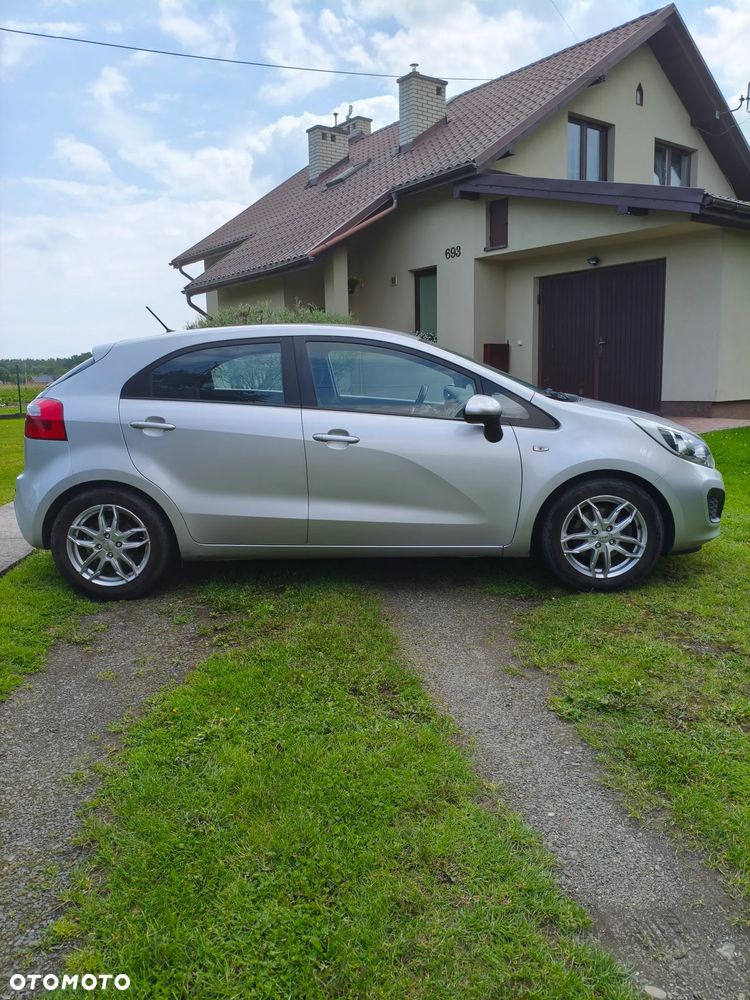 Kia Rio 1.4 M - 4