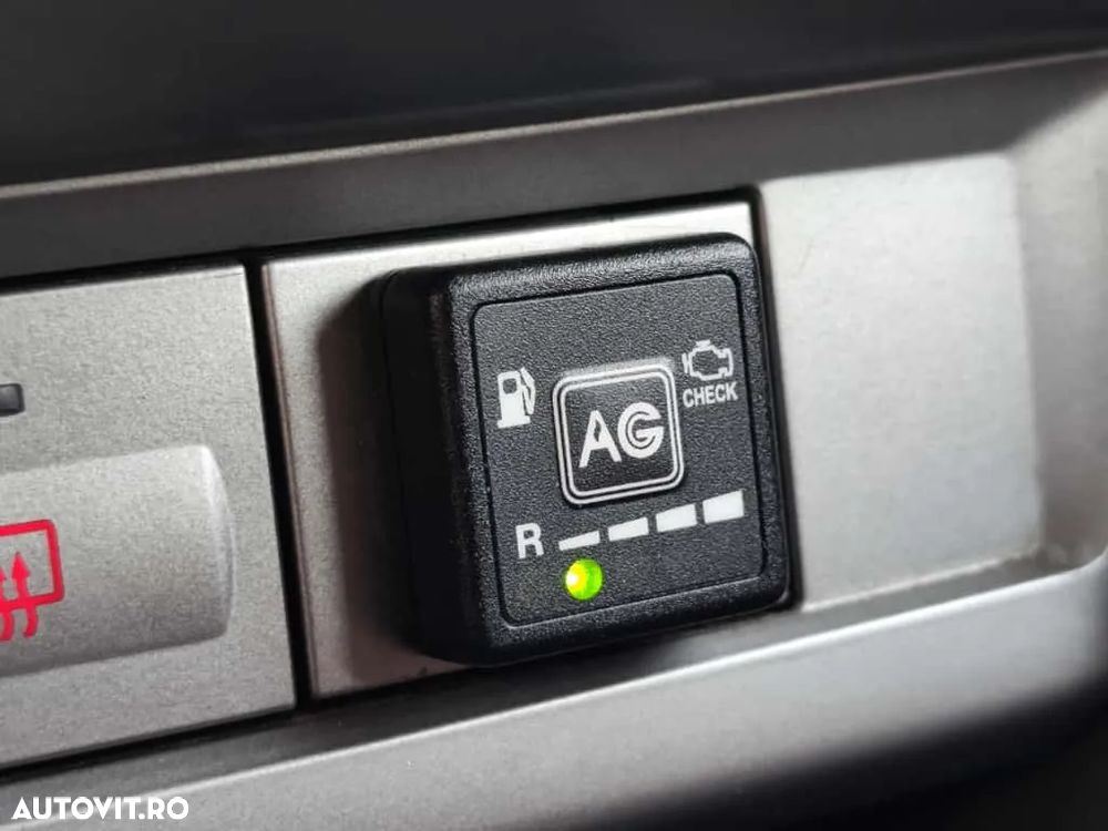 Ford Focus 1.6 Ti-VCT Trend - 24