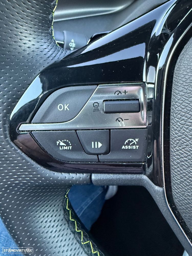 Peugeot 308 225 e-EAT8 GT - 31