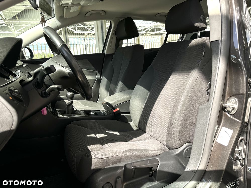 Volkswagen Passat 1.4 TSI Comfortline - 13