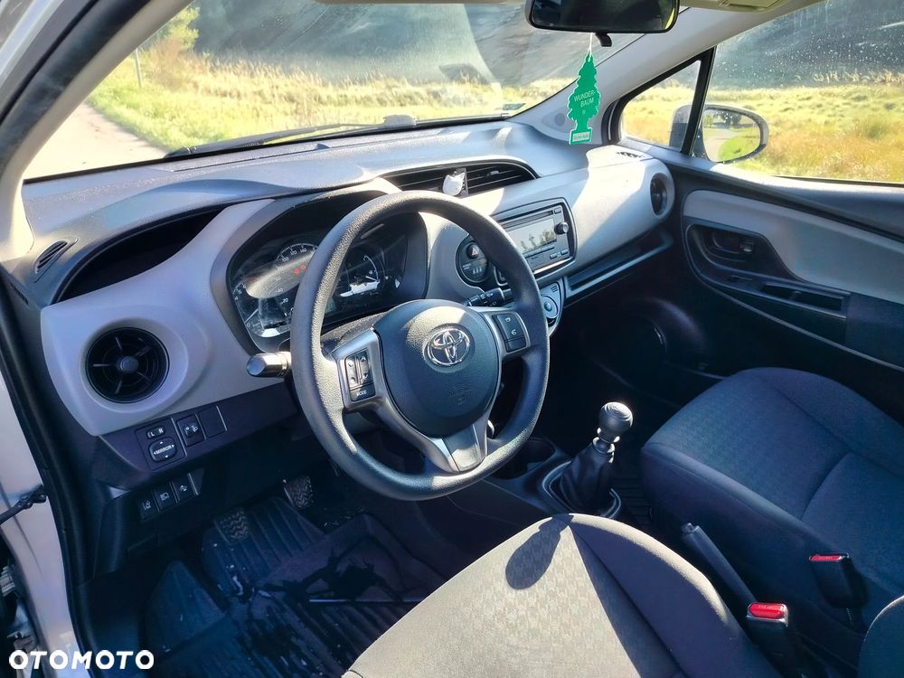 Toyota Yaris 1.5 Active - 9
