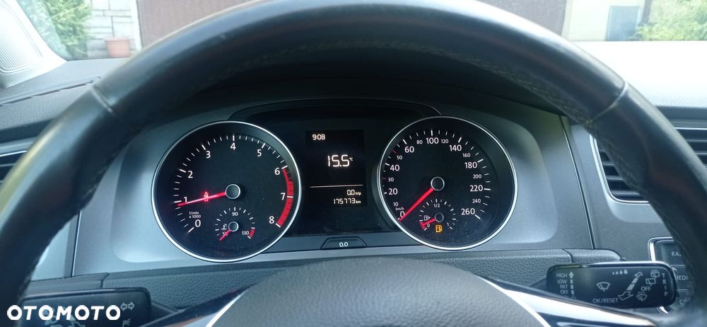 Volkswagen Golf - 12
