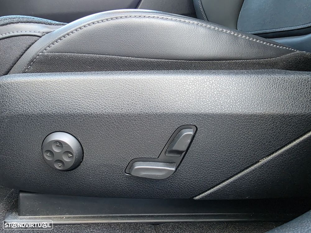 Mercedes-Benz GLC 300 e Coupé 4Matic - 25