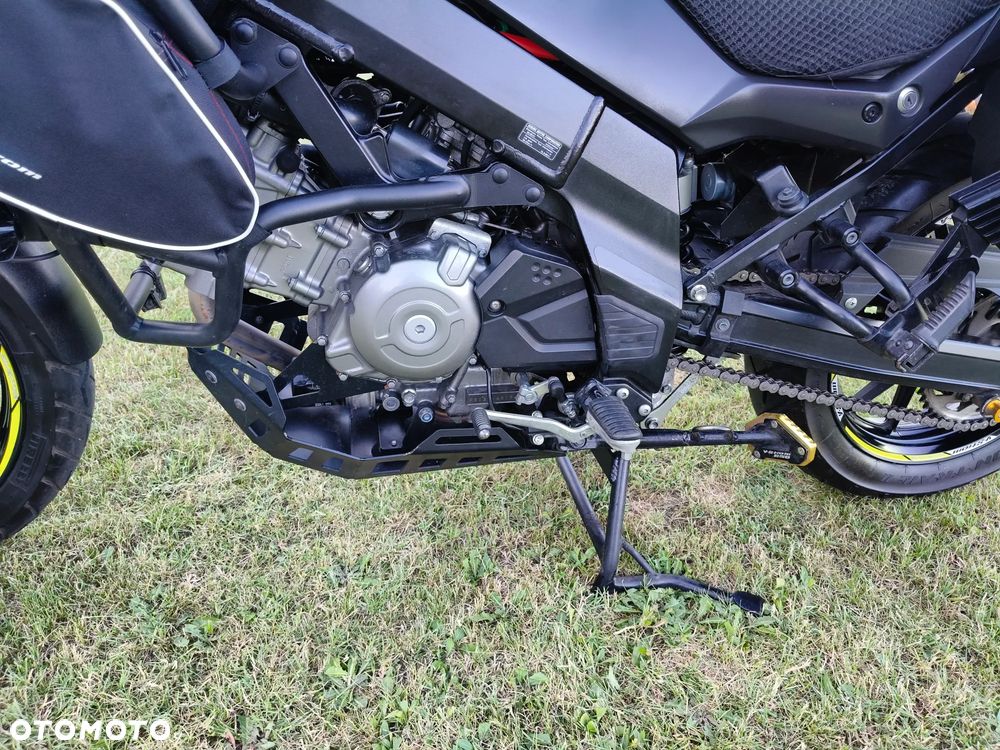 Suzuki V-STROM - 11
