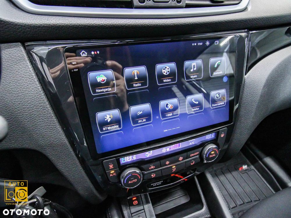 Nissan Qashqai 1.2 DIG-T N-Connecta EU6 - 22