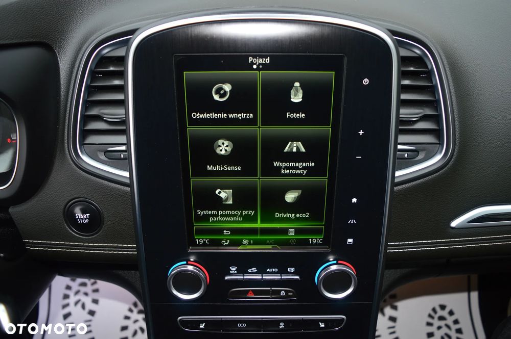 Renault Scenic - 22
