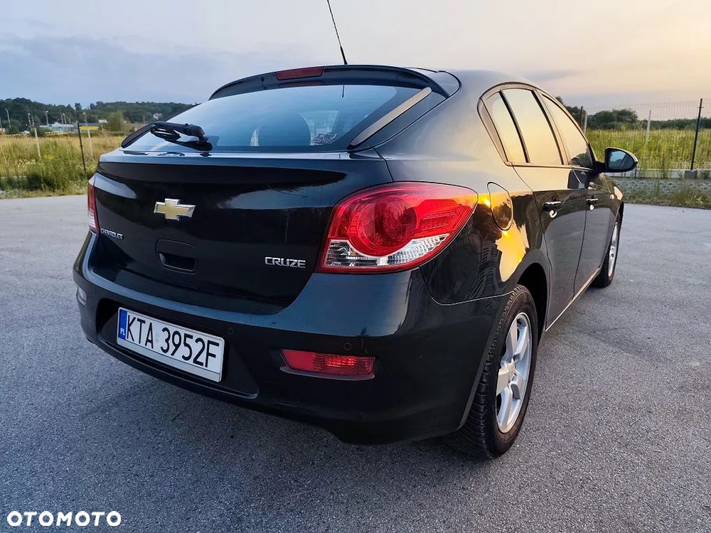 Chevrolet Cruze 1.6 LS - 5