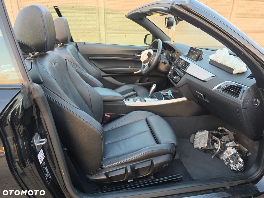 BMW Seria 2 218d M Sport - 13