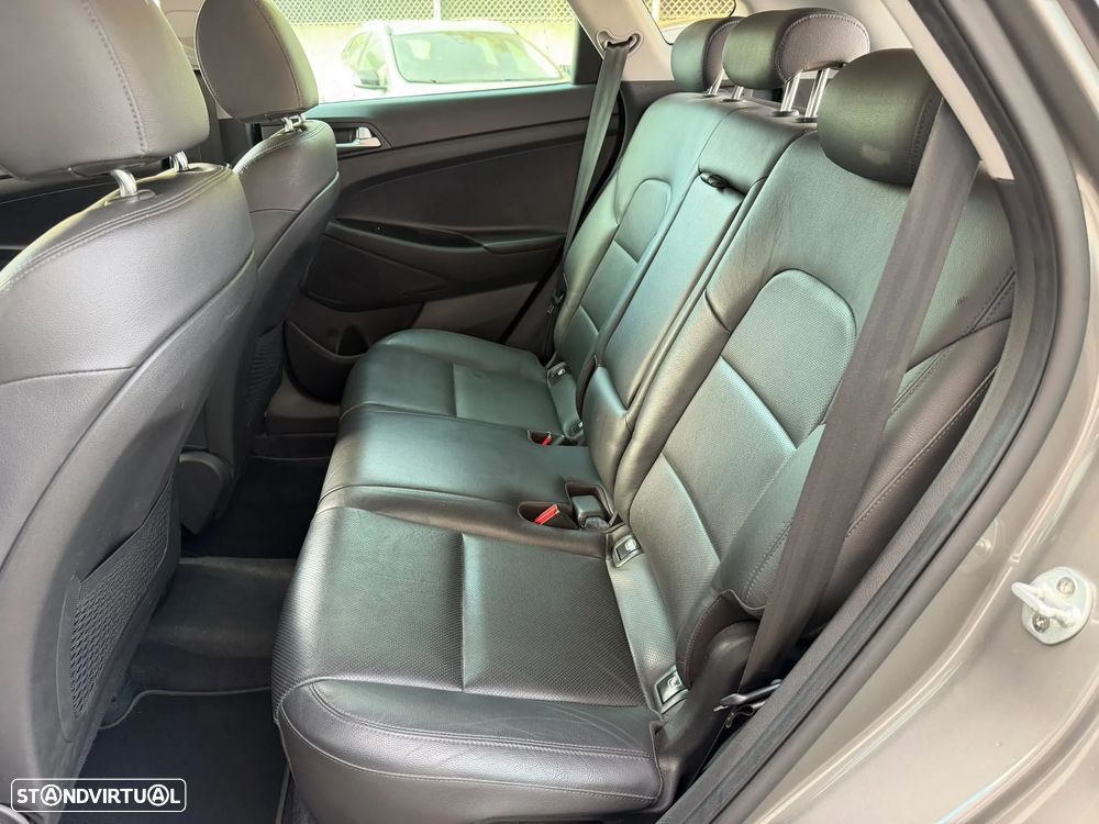 Hyundai Tucson 1.6 CRDi Premium+Pack Pele - 31
