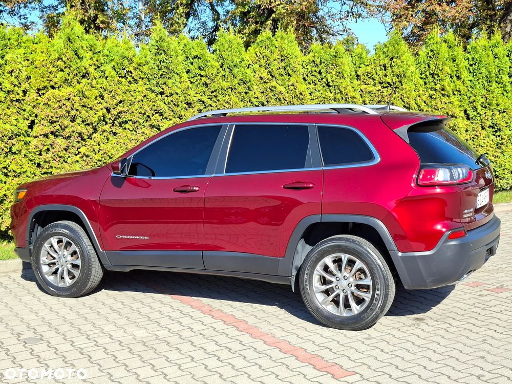 Jeep Cherokee - 8