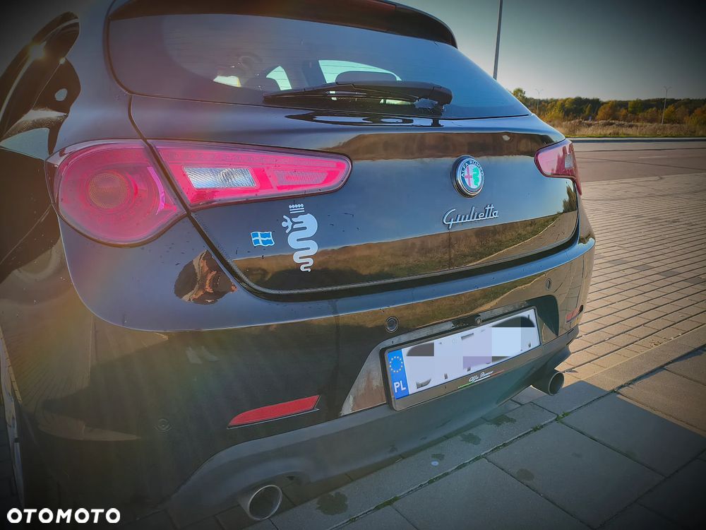 Alfa Romeo Giulietta 2.0 JTDM 20V TCT Speciale - 4