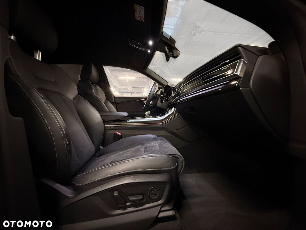 Audi Q8 - 25
