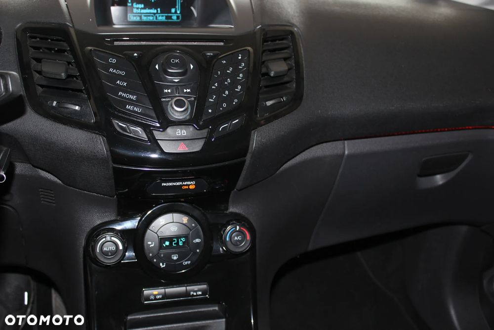Ford Fiesta 1.0 EcoBoost STart-Stop ST-LINE - 17