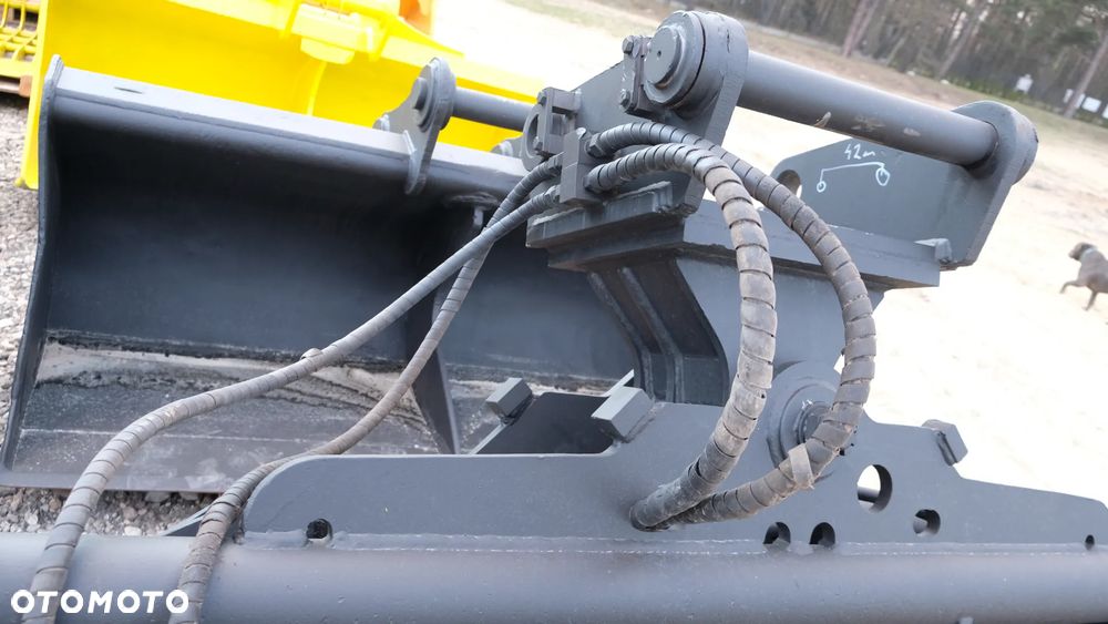 łyżka skarpowa do koparki 200cm hydrauliczna mocowanie  liebherr - 3