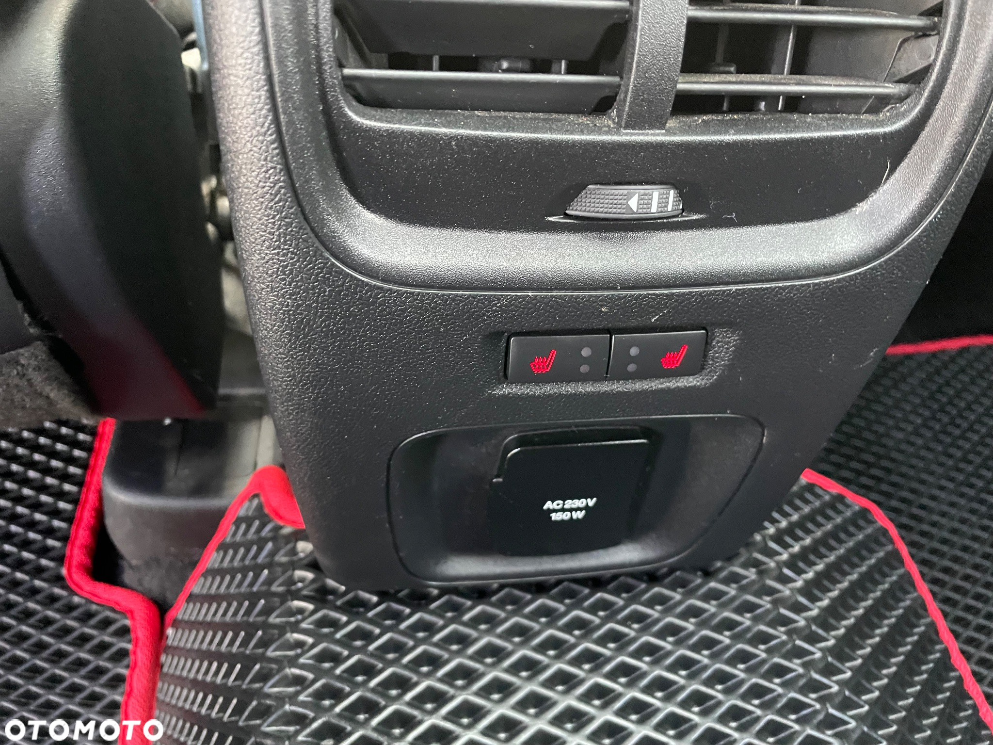Ford Kuga 2.0 EcoBlue 4x4 ST-LINE - 19