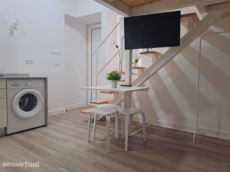 Aluga-se Apart. T0 Centro cidade Tomar totalmente equipado. - Grande imagem: 3/8