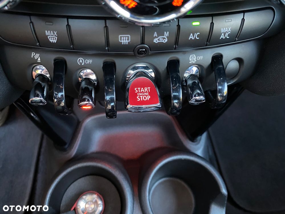 MINI John Cooper Works - 24