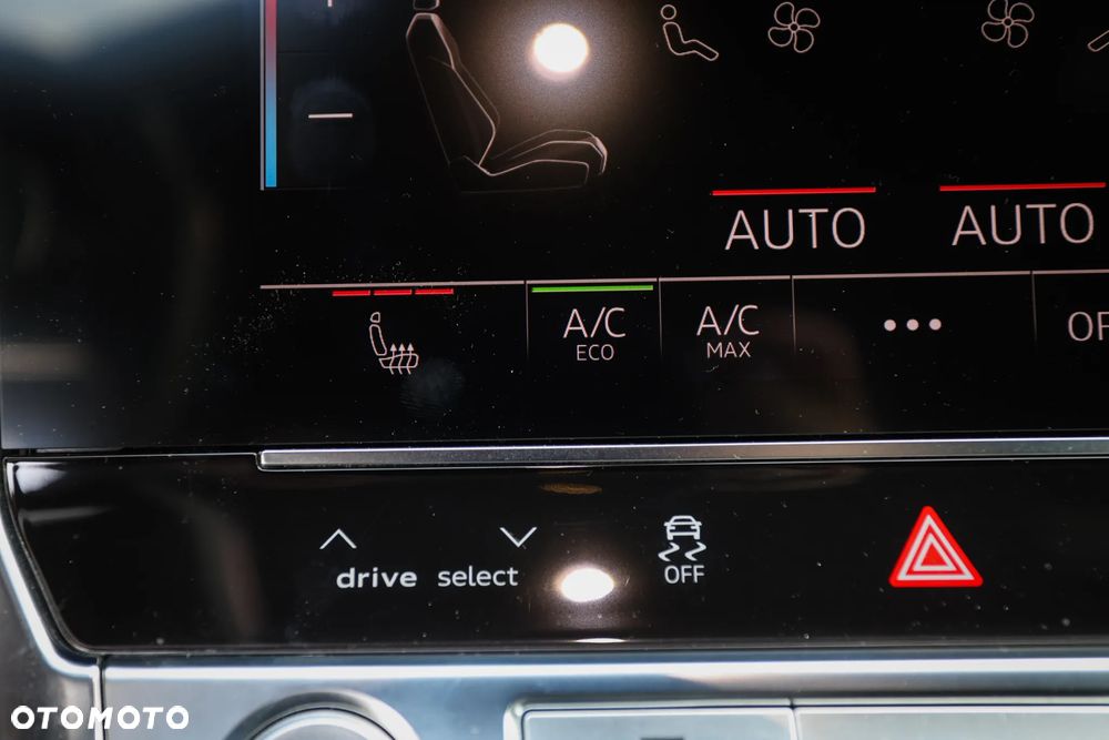 Audi A6 Avant 40 TDI S tronic S line - 35