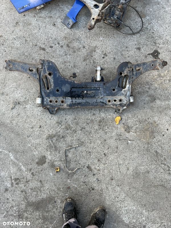 Kołyska sanki Ford fiesta mk6 1.4 - 2