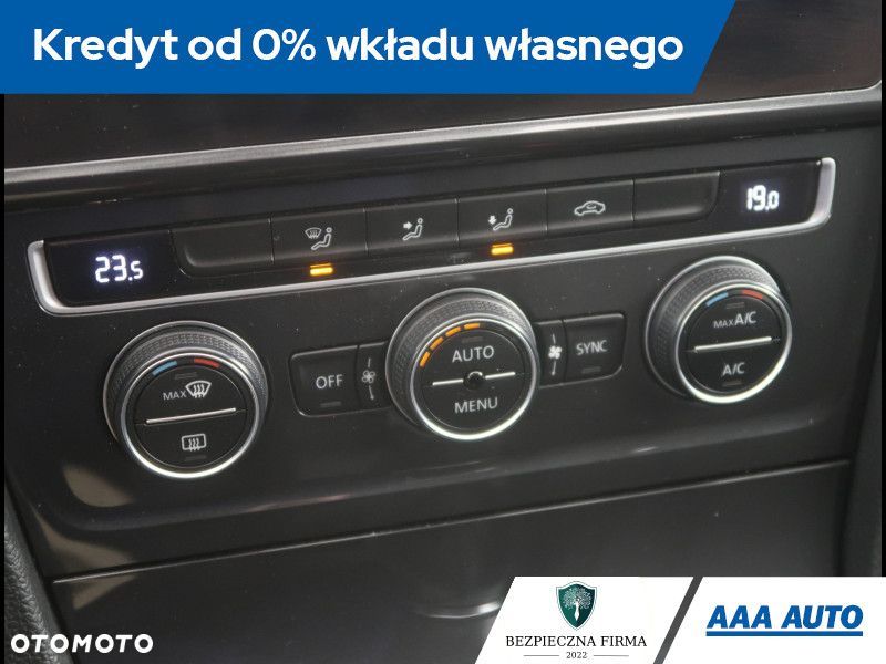 Volkswagen Golf Variant - 13