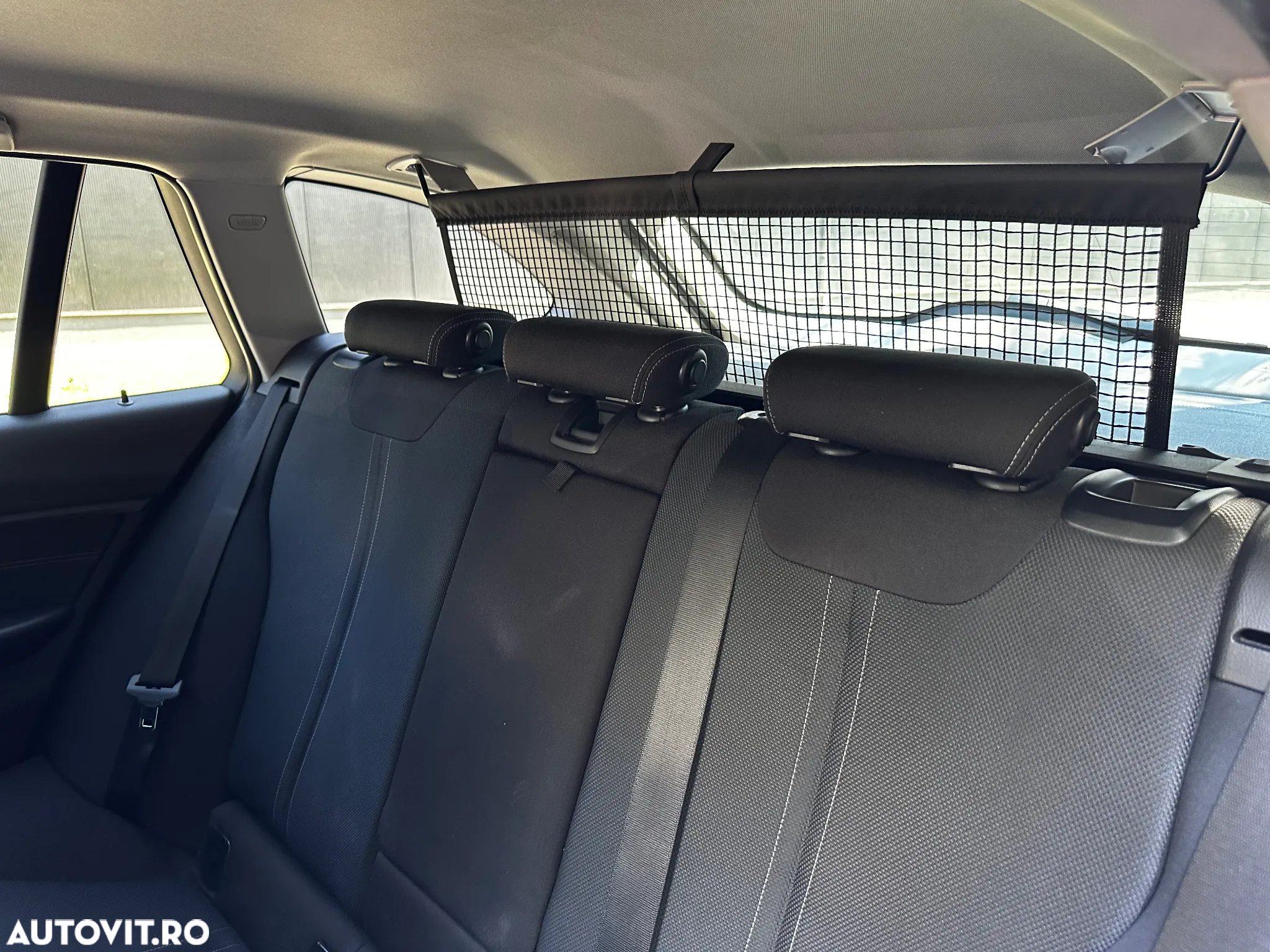 BMW Seria 3 318d Touring Aut. Advantage - 14