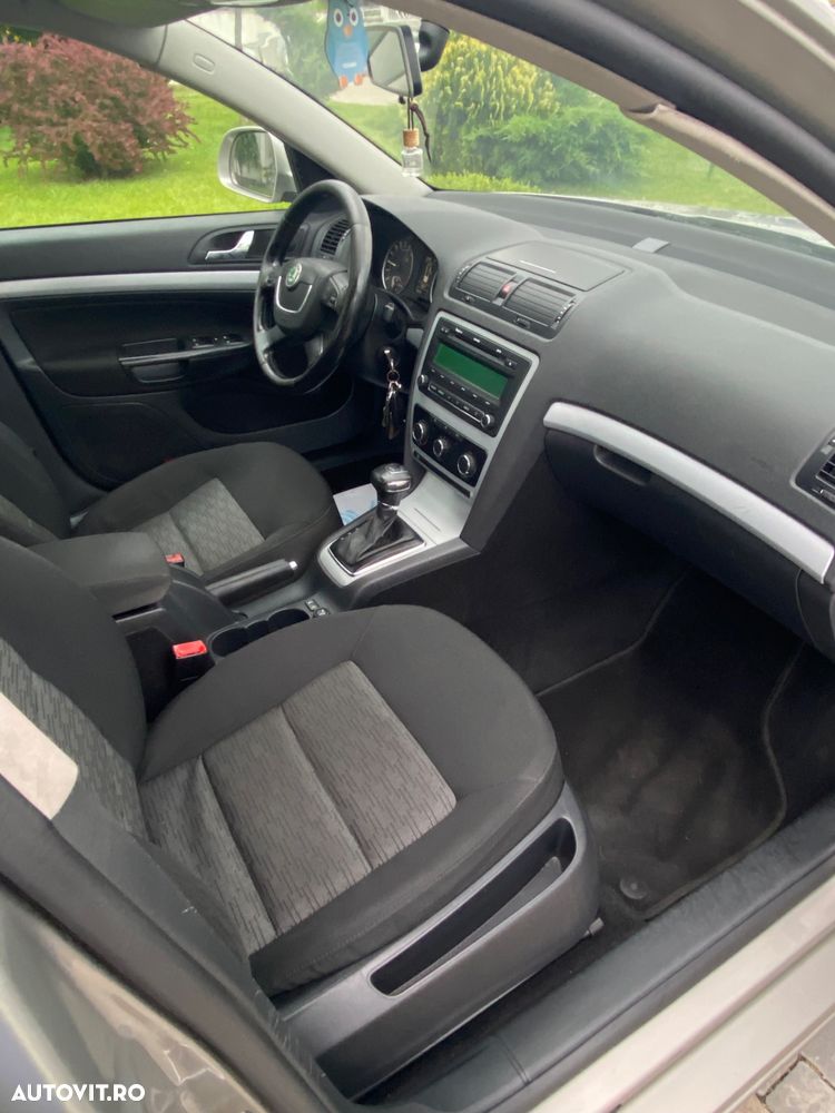Skoda Octavia 1.9TDI Ambiente DSG - 6