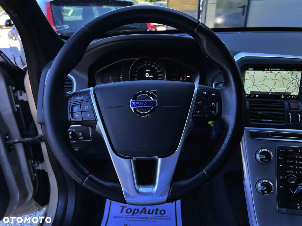 Volvo XC 60 D4 Momentum - 22