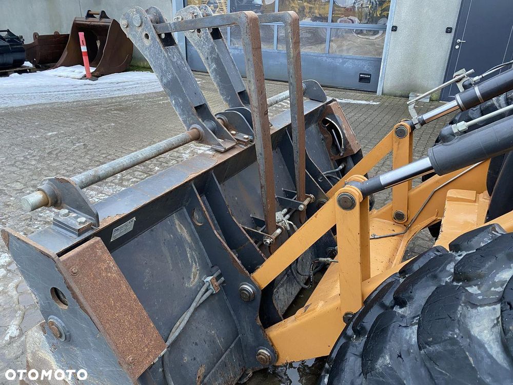 Case 695 ST KOPARKO-ŁADOWARKA ,2015 - 11