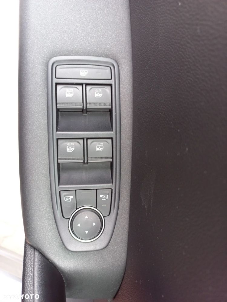 Renault Captur 1.0 TCe Intens - 16