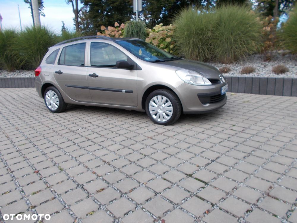 Renault Clio 1.2 16V Expression - 1